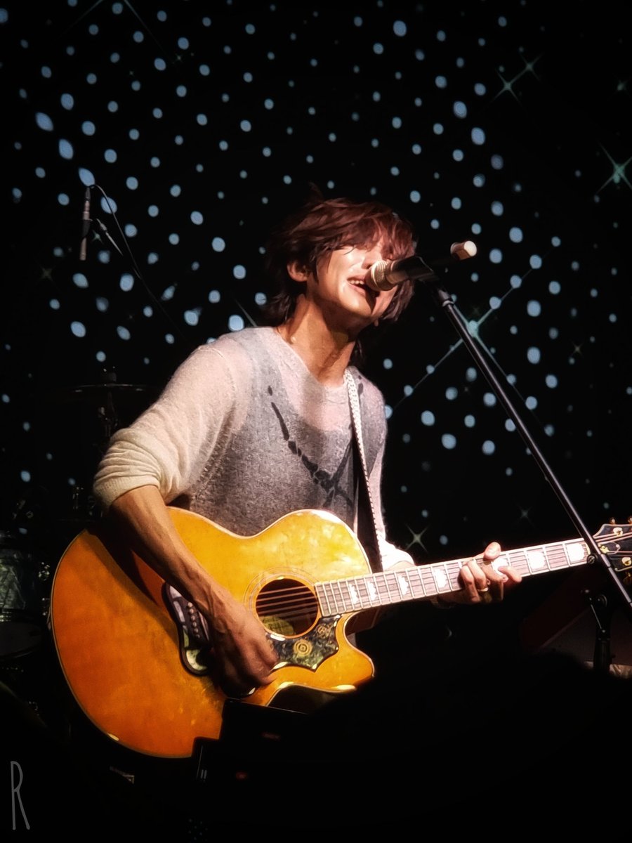 들싶마는 마음이 아려지는 뭔가가 있어🥺