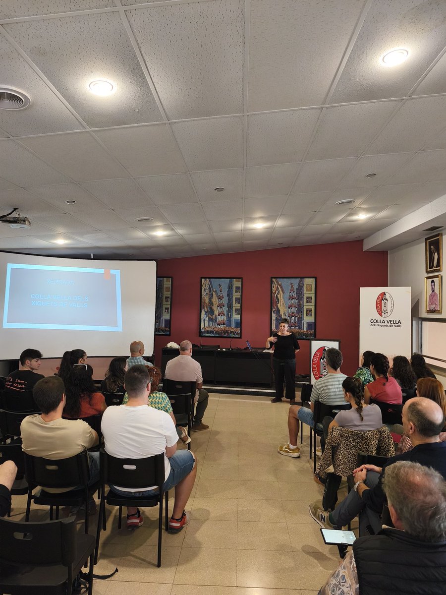 collavella's tweet photo. Avui hem presentat el nostre Protocol de prevenció i abordatge de les violències masclistes.

Seguim fent pinya per espais segurs i igualitaris.

#collavella https://t.co/bi1lTrmSE1