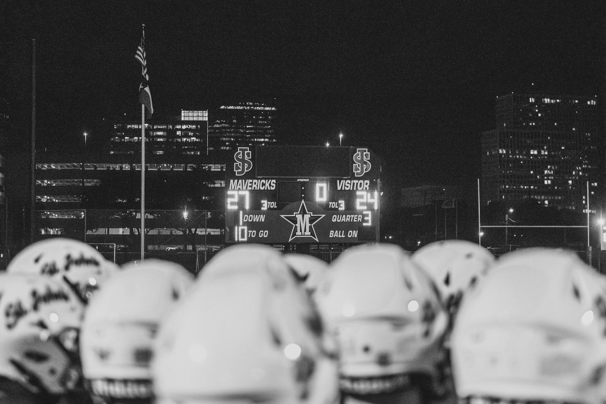 Senior night at Skip🎓

#GoMavs 

Photo 2 by @perryshirzad