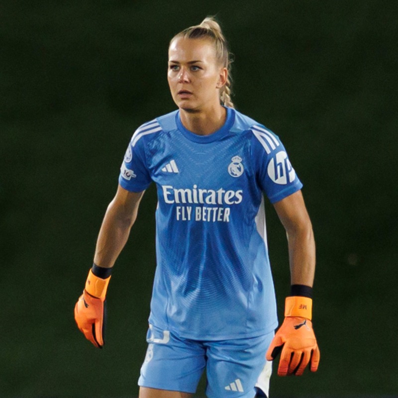 realmadridfem's tweet photo. Parte médico de Frohms.