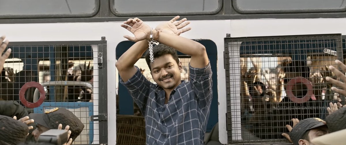 mikasa123456a's tweet photo. Atle യുടെ ഇഷ്ടപ്പെട്ട പണ്ണൽ ❤🔥
+2 ന് ടൂർ പോയ സമയം റിലീസായ സിനിമ Fdfs മിസ്സ് ആയെങ്കിലും ടൂർ കഴിഞ്ഞ് വീട്ടിലെത്തി ക്ഷീണം മാറ്റാൻ പോലും നിൽക്കാതെ പോയി കണ്ട സിനിമ ❤🔥
ഇതിൻ്റെ Theater Experience..! 🥵❤🔥
#8YearsOfMersal #Mersal #vijaythalapathy https://t.co/88sKoq7jGp