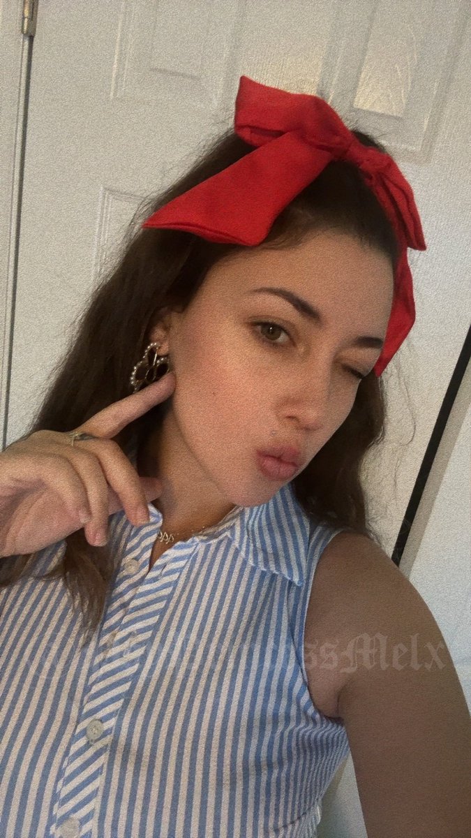 Princess Melanie 🧚🏼♀️ BDAY 10/22 🥳 tweet media