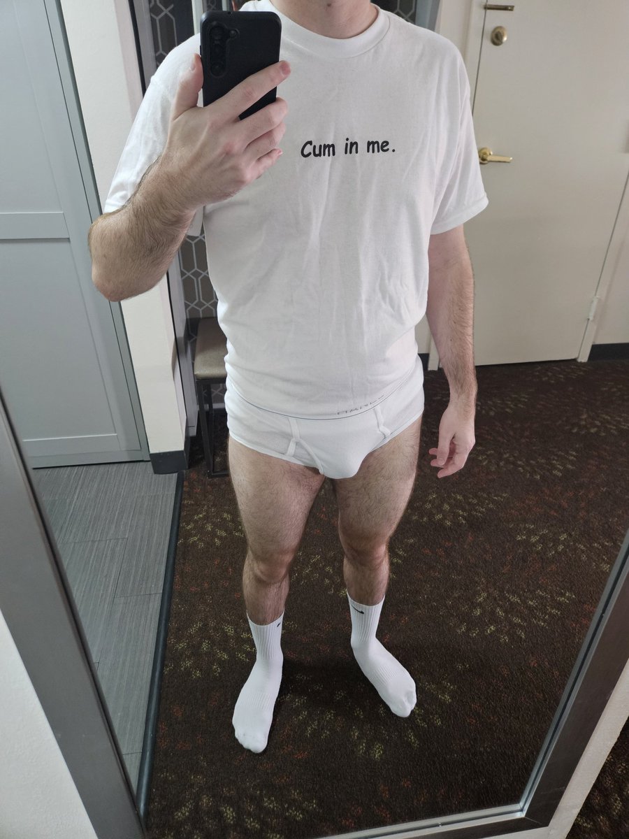 GeeksAndBriefs tweet media