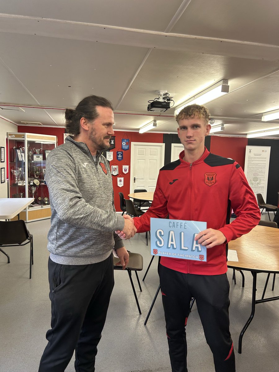 Bonnyton1912's tweet photo. Today’s sponsor players of the match are..

Cafe Sala- Jace McCulloch 

Shooters- Rowan Taylor https://t.co/U4G1RhwpHb