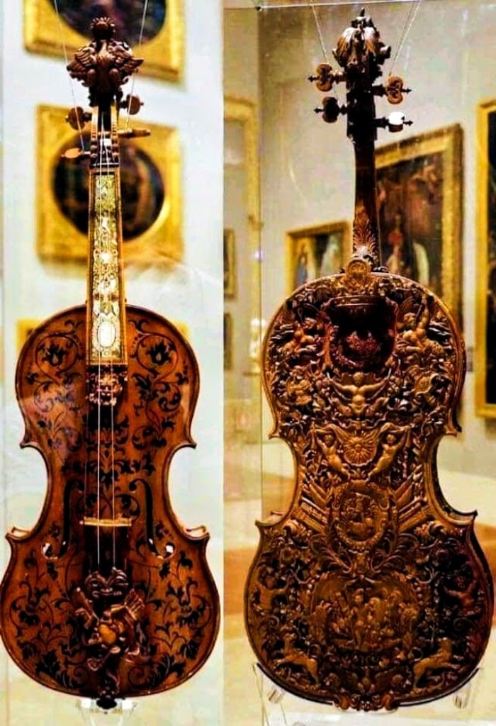 Violin made by Italian luthier Domenico Galli in 1687.