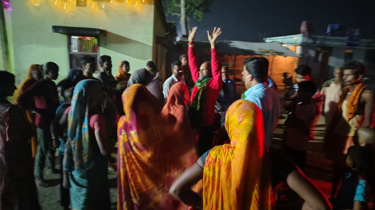 DrGautamKrishna's tweet image. चुनावी सघन जनसंपर्क 🙏 महिषी विधानसभा के औकाही पंचायत अंतर्गत 👉दुम्मा, साहू टोला और महादलित टोला में।
अथाह प्यार और आशीर्वाद हेतु बहुत बहुत धन्यवाद प्रणाम 🙏