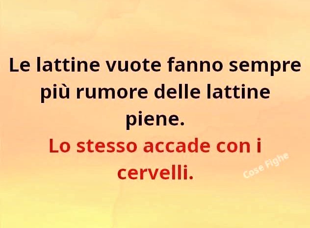 Echecaxx's tweet image. Fateci caso .... 😂😂😂