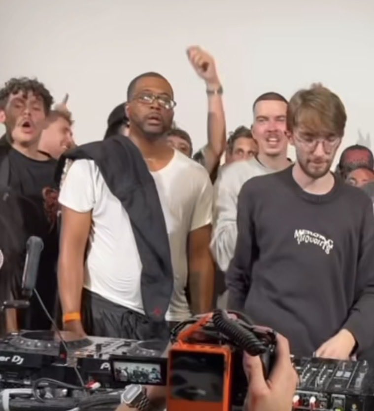 but THESE TWO next to you mf RUN