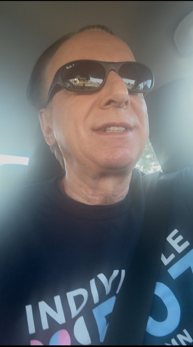 rroberts517's tweet image. #standupfordemocracy #NoKings #NoOrangeFelons🎃