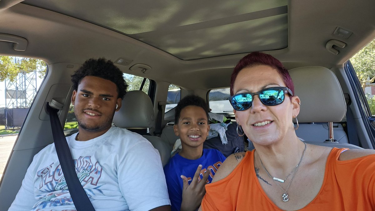 SteffiChukuyem's tweet image. We have arrived @FloridaGators ! Let&apos;s go! Ready for a good game! #GoGators #Gatornation