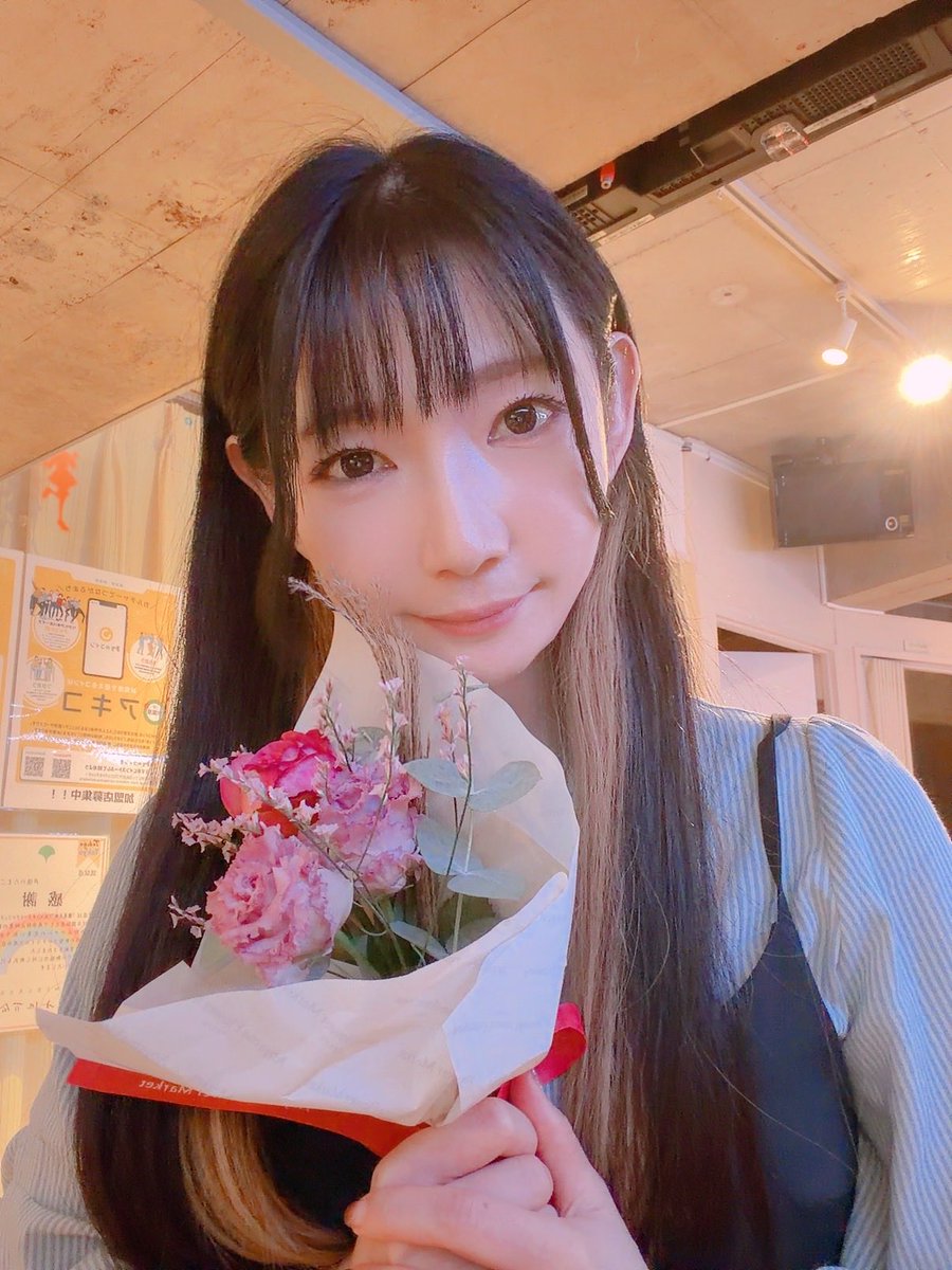 取り急ぎ、本日もありたまですっ！！
ハチャメチャな盛り上がりの土曜に感謝〜💫
明日はいよいよラストです！！一緒に走り抜けてください！！
明日も声たまでお待ちしてます🐣💜