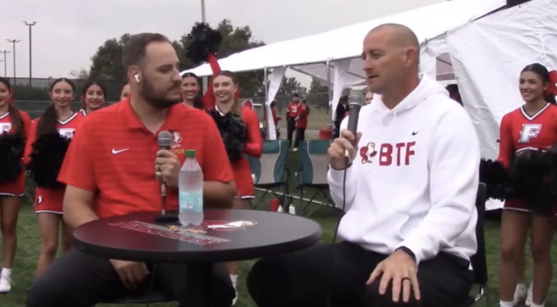 Thank you to <a href="/FriendsFalcons/">𝗙𝗥𝗜𝗘𝗡𝗗𝗦 𝗙𝗔𝗟𝗖𝗢𝗡𝗦</a>, <a href="/PatStrathman/">Pat Strathman</a>, and <a href="/JasonDannelly/">Jason Dannelly</a> of <a href="/NAIAFootballVSN/">NAIA Football from VSN</a> for hosting our first episode of KCAC Gameday Live!

Great to highlight the Friends vs. <a href="/MAC_Bulldogs/">McPherson Athletics</a> matchup before these two Top 25 teams face off this afternoon!

<a href="/NAIA/">NAIA</a> <a href="/NAIAFBALL/">NAIAFBALL</a>