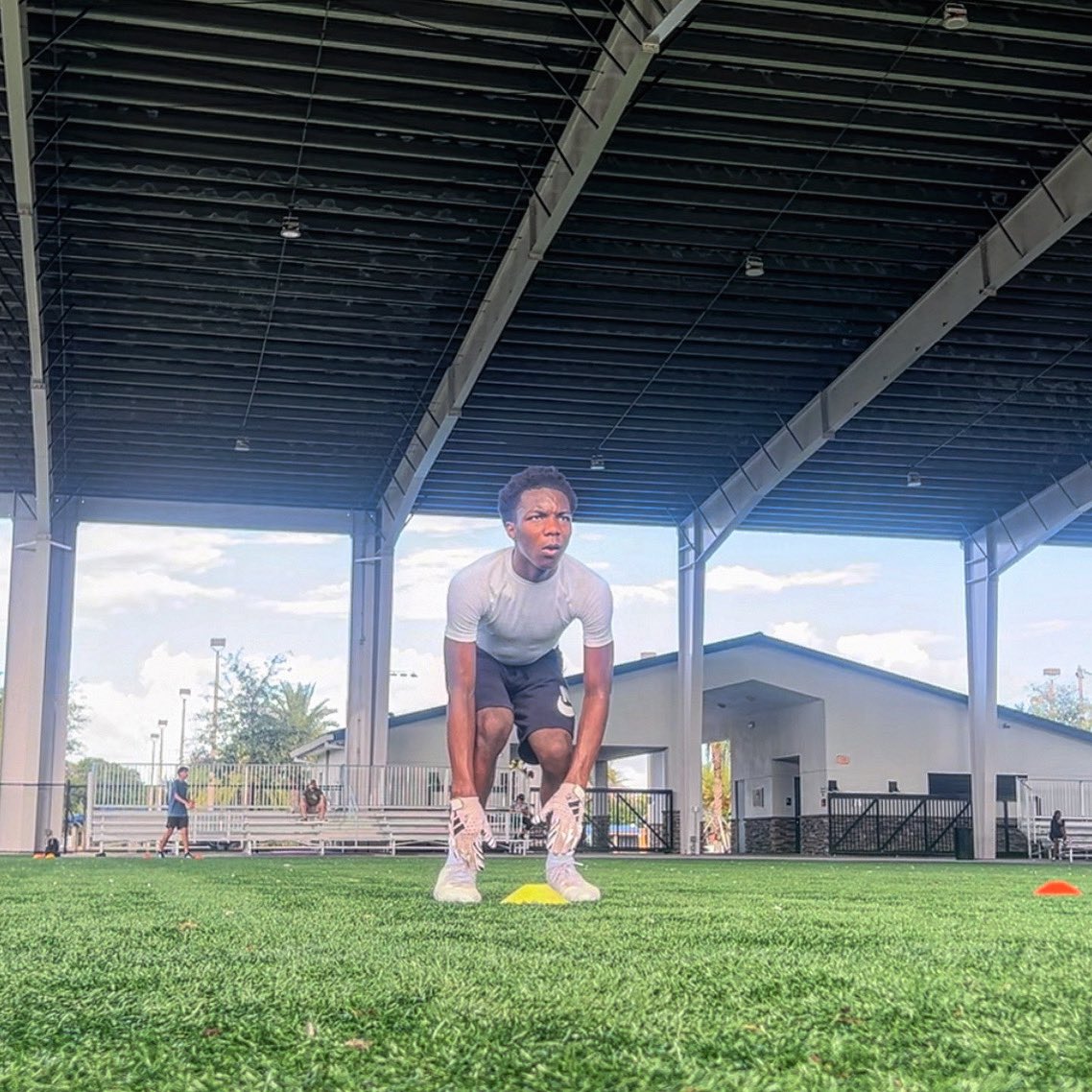 “Fall in Love with the Process, so that when you reach your potential you will have Victory” #elevate #gogetitmentality #trusttheprocess #Go #training #hardwork #youwillwin #footbaltraining 
🏈🏈🏈💯Let’s Go Get It…!!!!!!!