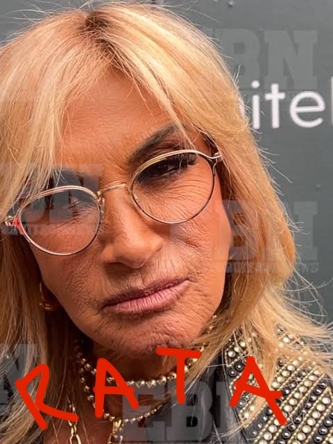 Se roba 2000 M² de puro "Bosque de Chapultepec" pero no deja de golpear a la 4T

🫴 ¡ Rata insaciable !

Ccp <a href="/Adela_Micha/">Adela Micha</a>