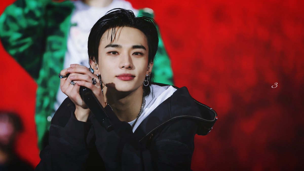 3 seconds tweet media