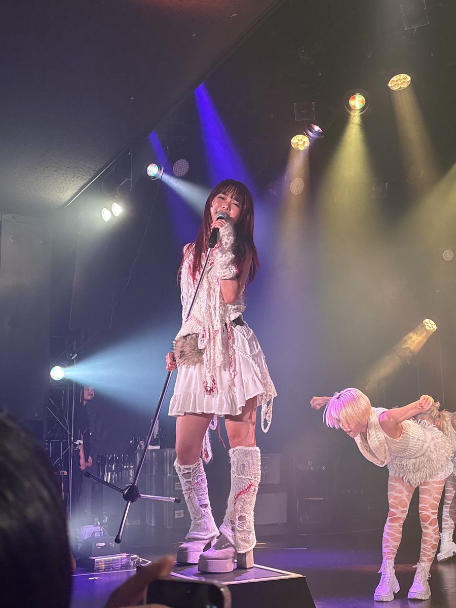 yokke_the_end's tweet image. アイナちゃん、本当に楽しいライブをありがとうございました。
連日のライブでお疲れのはずなのに、投稿見てくれてありがとう。

こちらは興奮冷めやらず、写真を見返してます。

#アイナジエンド
#革命道中
#アイナ香川
#アイナ高松