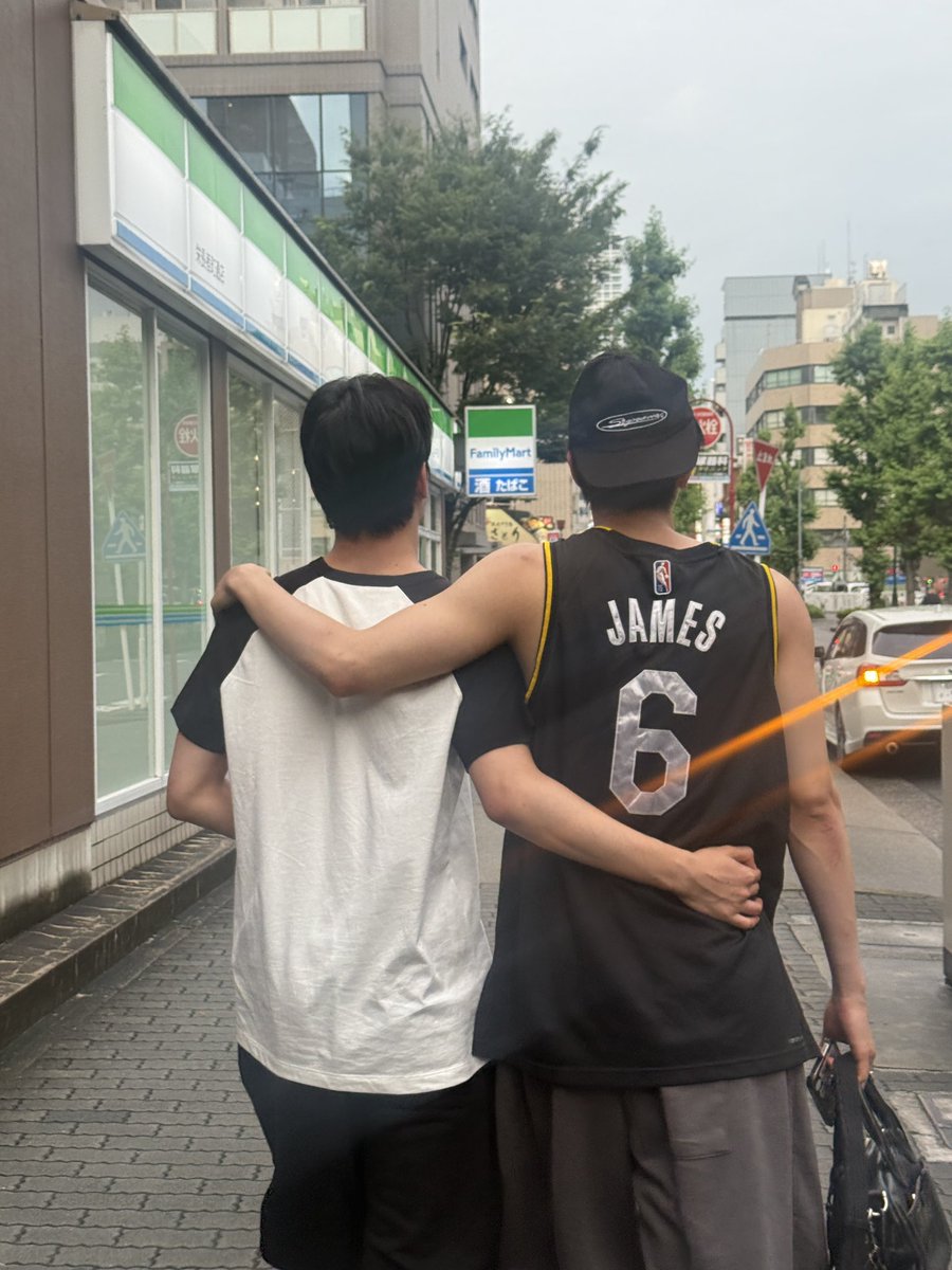 YOUNITE_twt's tweet photo. 생일축하해 감자

#형석 #HYUNGSEOK
#아기감자_시온이의_생일이숀 https://t.co/QHgY1U3hzV