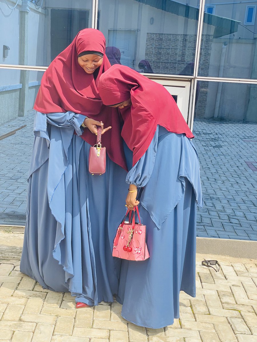 Muhsinahh_'s tweet photo. Another nikkah as a bridesmaid🥰❤️✨ https://t.co/kOF6O5NhMK