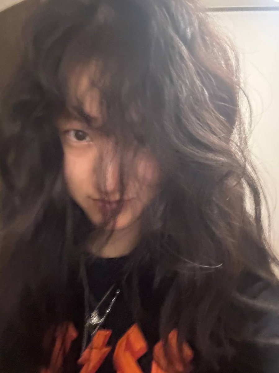 Im_zo_sol's tweet image. hi i’m zo, internet-based probably not lookin for friends in tech & crypto community :)
> NFT dev 3y
> 1.5y solana dev
> didnt make hot girl pic here sorry
lets not grab coffee or do a fun activity this fall ☕️