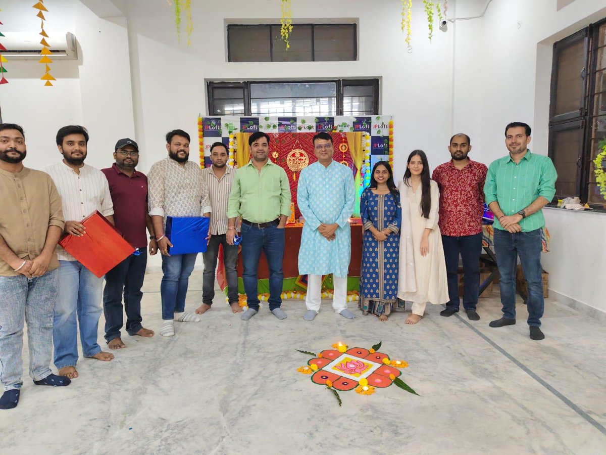 jploftsolutions's tweet image. ✨ 𝐂𝐞𝐥𝐞𝐛𝐫𝐚𝐭𝐢𝐧𝐠 𝐃𝐢𝐰𝐚𝐥𝐢, 𝐂𝐫𝐞𝐚𝐭𝐢𝐧𝐠 𝐌𝐞𝐦𝐨𝐫𝐢𝐞𝐬! ✨

Our JPLoft India office came together to celebrate Diwali with joy and festive vibes.

Wishing everyone a Happy Diwali filled with light, love, and prosperity! 🪔

#JPLoftIndia #DiwaliCelebration