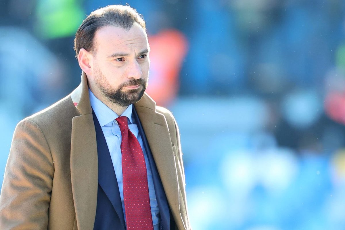 NapoliPosts's tweet image. “Giochiamo tante gare, è inutile correre rischi, specialmente per Hojlund che ha un affaticamento muscolare. Scott ha preso un colpo, ha dei punti, meglio preservarlo.”
(Giovanni Manna a Dazn)