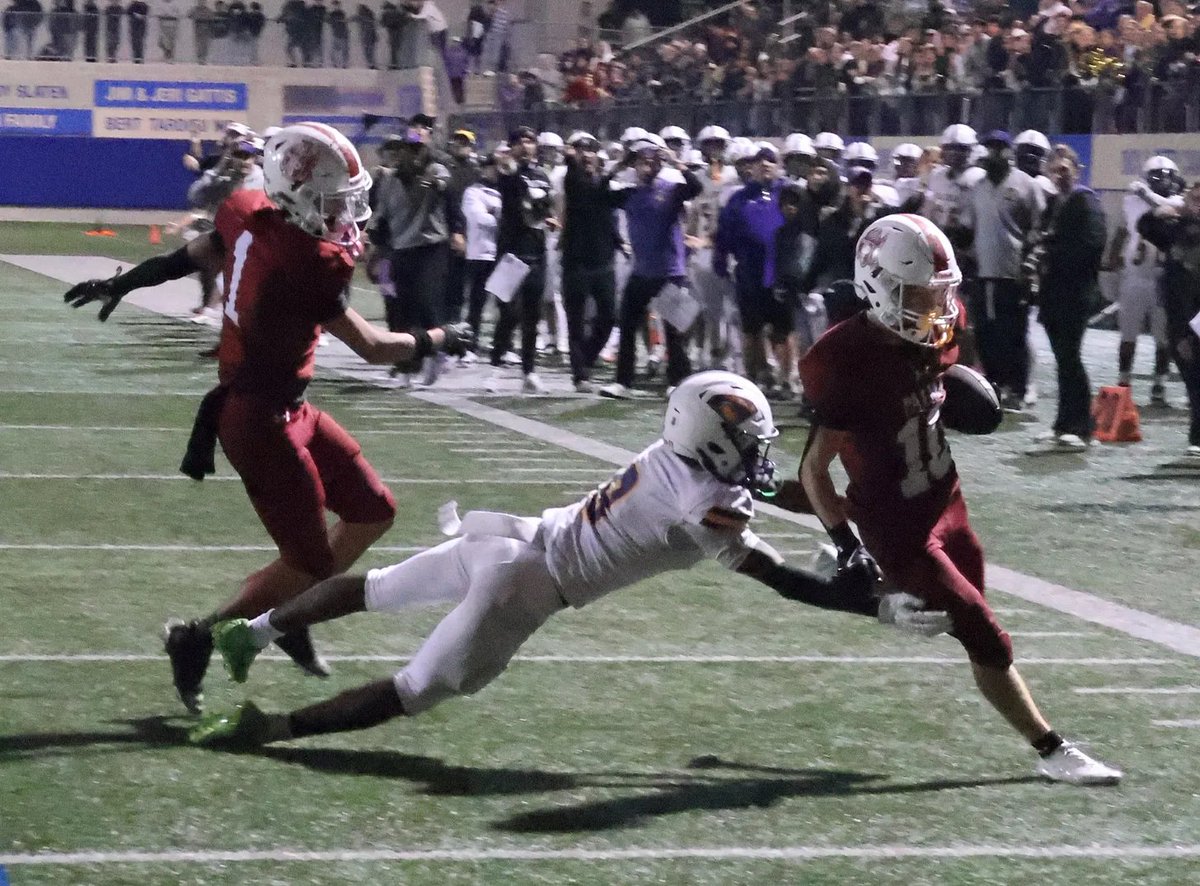 KasselMedia's tweet photo. Hard to sum this one up.

@SHSCowboyFB rallied from a 21-point deficit in the final seven minutes, but @palma_school rose to the occasion in overtime to snap a four-year rivalry losing streak.

Story: https://t.co/syv7jrkYMM https://t.co/yJl3XP1N25
