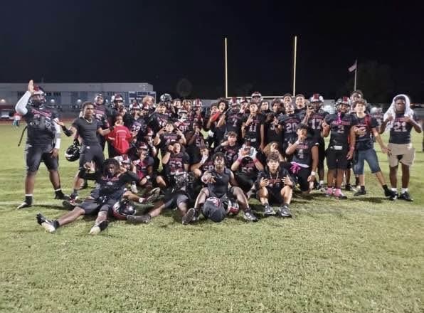 Honor_2shifty's tweet photo. Good game yall boys we got the dub 19-8. Mission ain’t over yet tho let’s keep getting stronger! @GHSPantherFB @Big_Shiesty75 @NydrellThigpen_ @dontaeb65 @PrepRedzoneFL @ExpoRecruits @Scout_ScottC Highlights: https://t.co/zD3Vt1wCmM https://t.co/AVumwC3ddN
