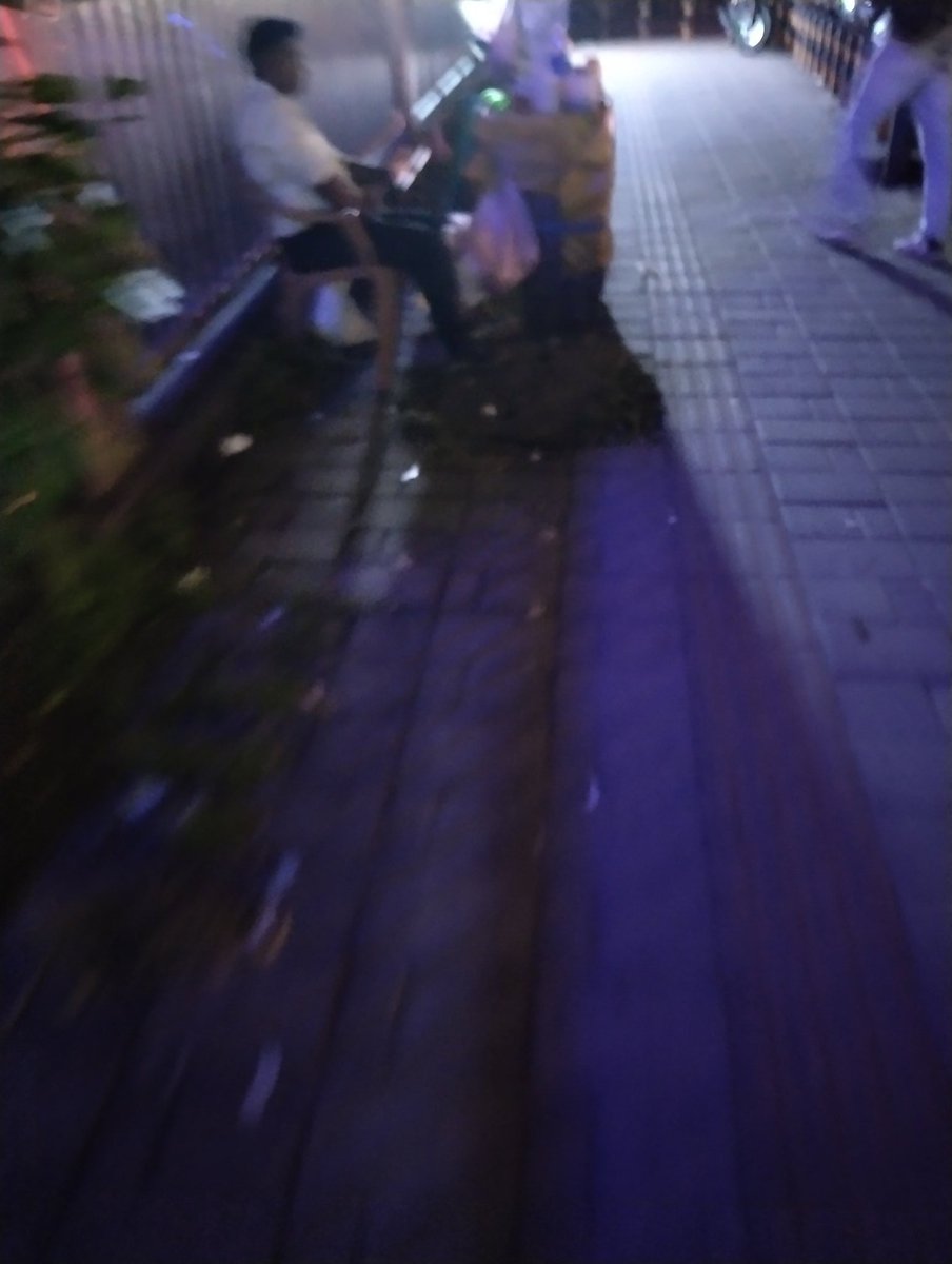 I request <a href="/CMOKerala/">CMO Kerala</a> <a href="/pinarayivijayan/">Pinarayi Vijayan</a> &amp; <a href="/VeenaGeorge03/">Veena George</a> to issue a GO banning the set up of such Pan Stalls across Kerala, to evict existing stalls using the Police. There is no place for Pan Masala sellers &amp; spitters in Kerala. We eradicated it a few years back from our culture.