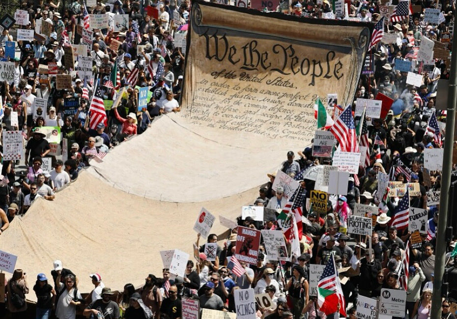 We The People want No Kings

We are a nation for the people, by the people, not the party, or a wanna be king. No kings in America. Stand up for our great nation, love our America. 

#NoKingsDayOct18th #WeThePeople #Trump