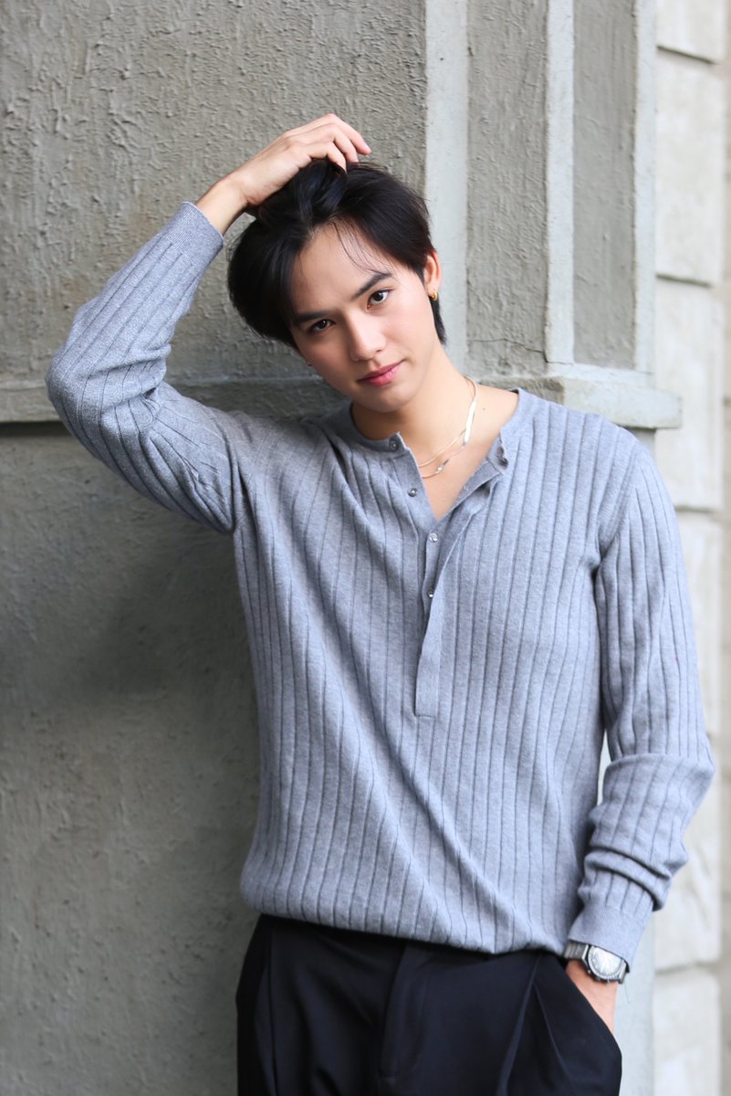 flukefanbase's tweet image. อาการของคนที่ผมเริ่มกึ่งสั้นกึ่งยาว 🤭 
ติดแอคแล้วหล่อขนาดนี้ พี่ติดได้เลย 

#FlukePongsapat #ฟลุ๊คจ์พงศภัทร์