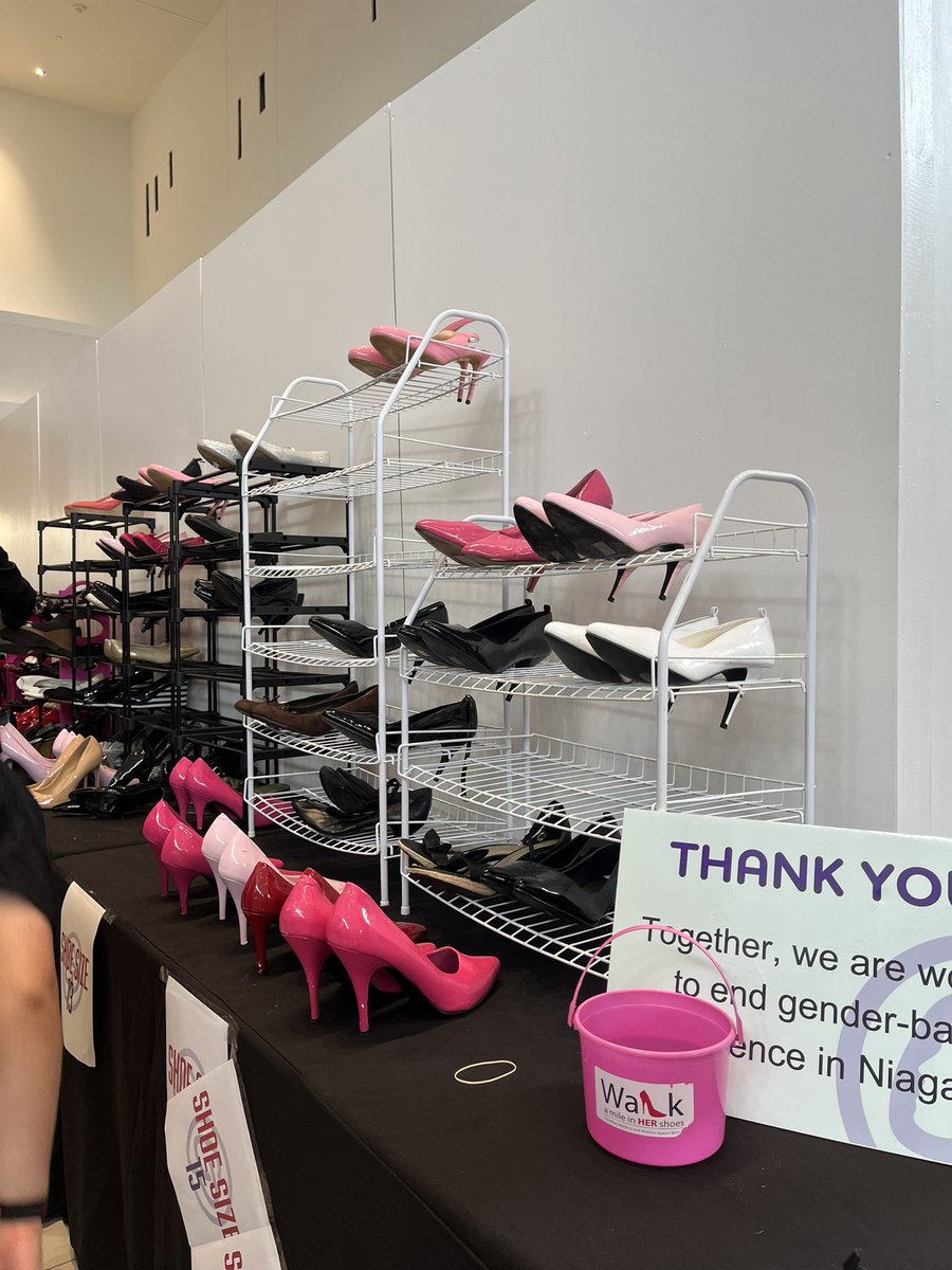 610CKTB's tweet photo. ON LOCATION | Our very own Walter Sendzik emceed #WalkAMileInHerShoes at the Pen Centre in St. Catharines. This event is a call for men to walk in HER shoes to help end sexual assault and gender violence. #BraveEnough #WAMNiagara https://t.co/Io7f04NEOb