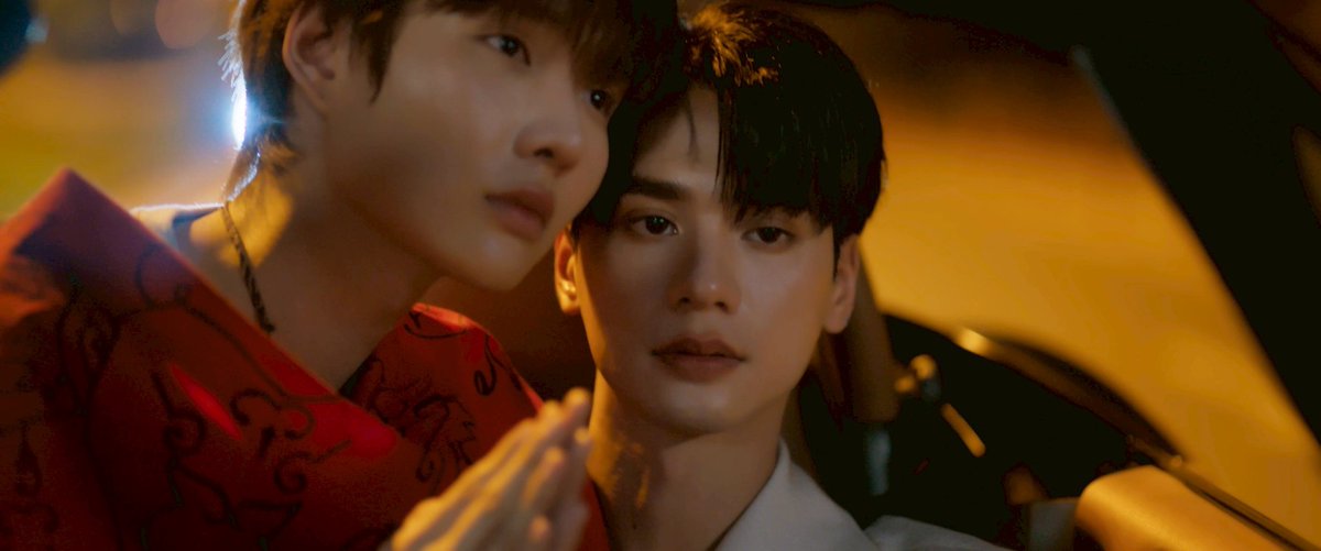 Jaopploy_'s tweet image. ค่ตซีนนี้ ผ้ายันต์ห่มไม่ให้รำพึงเห็น คเชนทร์เอารถ 2 ที่นั่งมา เขมต้องนั่งตักพ่อครู (คเชนทร์ตั้งใจป่ะห์) ชอบมากๆๆๆ น้องเขมมีความห่วงเพื่อนเลยอ้อนพีภีมปลอบใจเว่อร์ ปล่อยให้คนโสดเป็นแม่เองลูกกก 🤧🤧🤧

Khemjira The Series EP11 
#เขมจิราต้องรอดEP11