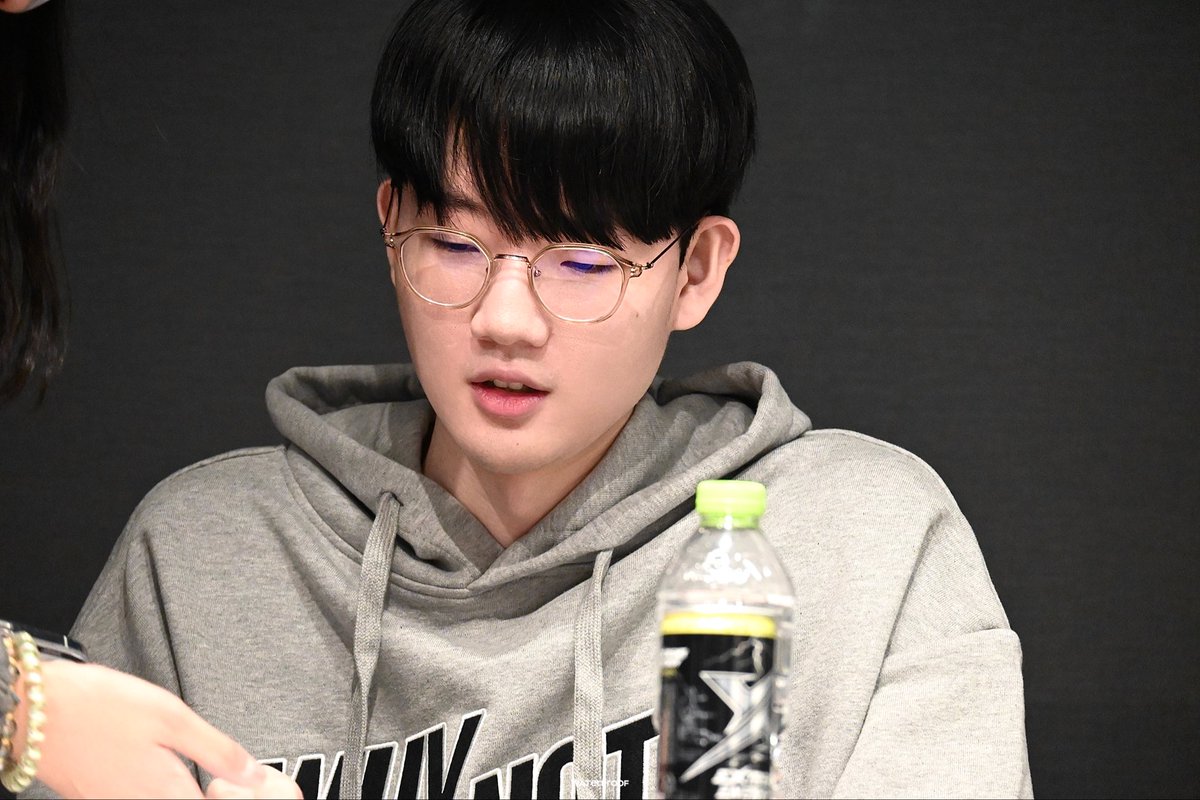 WaterProof tweet media