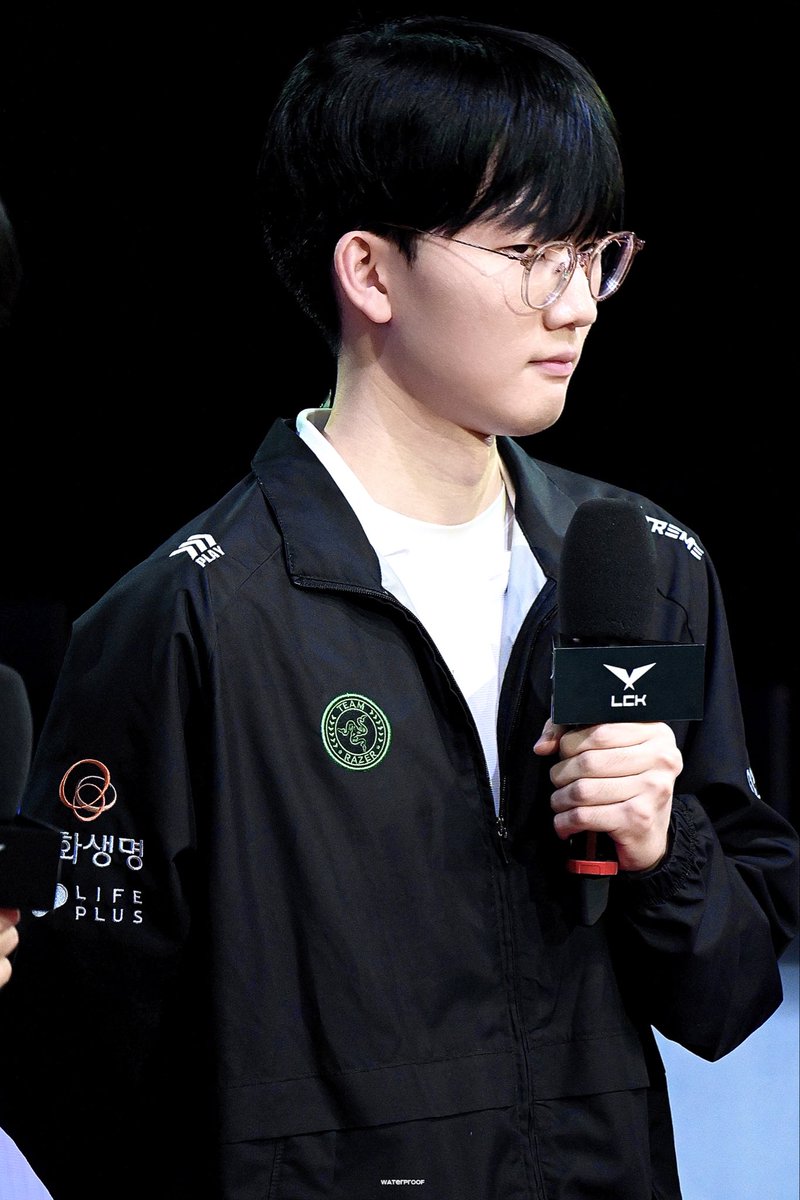 WaterProof tweet media