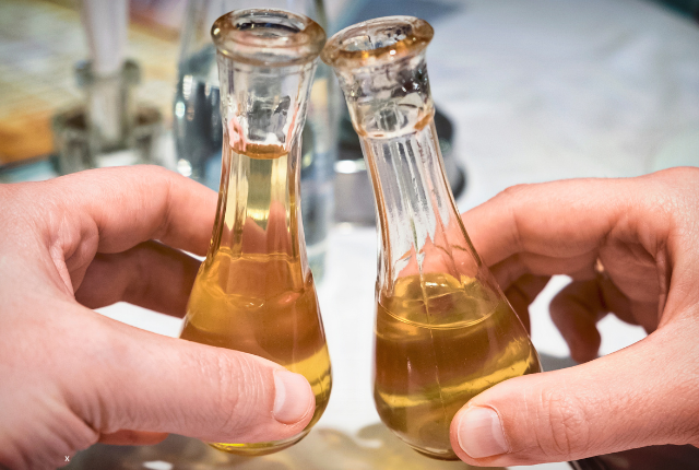 BesserwisserK's tweet photo. 18. Oktober 2025 - Rakija-Tag
Der Rakija-Tag, der jährlich am 19. Oktober gefeiert wird, ist ein besonderes Datum in vielen Ländern Südosteuropas, insbesondere in Serbien, Kroatien und Bulgarien.
#Aktionstag #Kulinarik #RakijaTag #Schnaps
https://t.co/IcFrpvHLfp https://t.co/nJOMU602kp