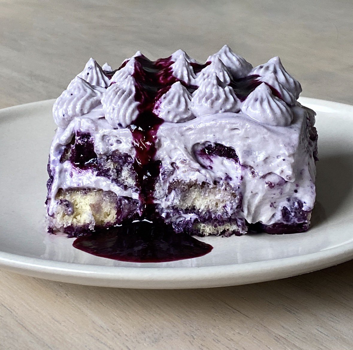 saweeeties's tweet image. blueberry tiramisú with blueberry syrup