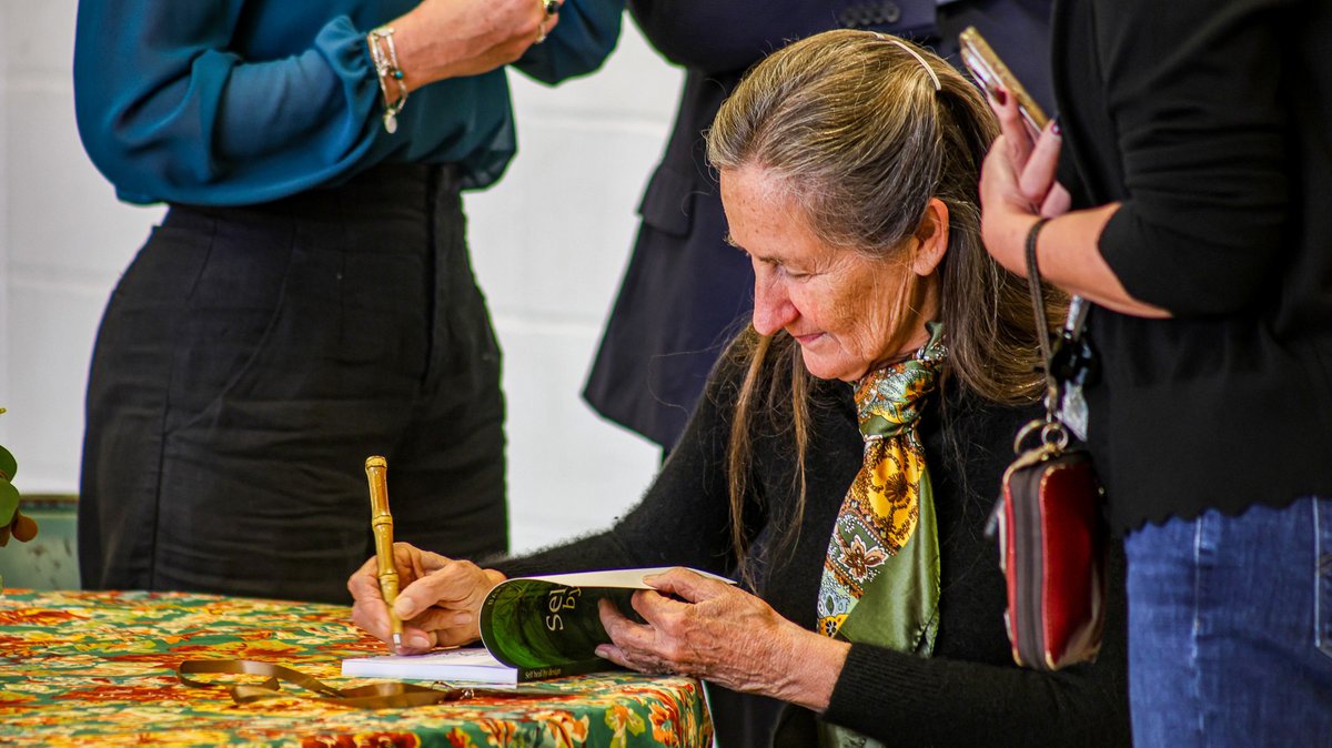 Have you seen all the signs around Chester, Lancaster, and Berks for Self Heal with Barbara O’Neil?
We snuck into the event (with permission) to grab some photos!

It’s amazing what the human body can do when it’s given the right environment to thrive.