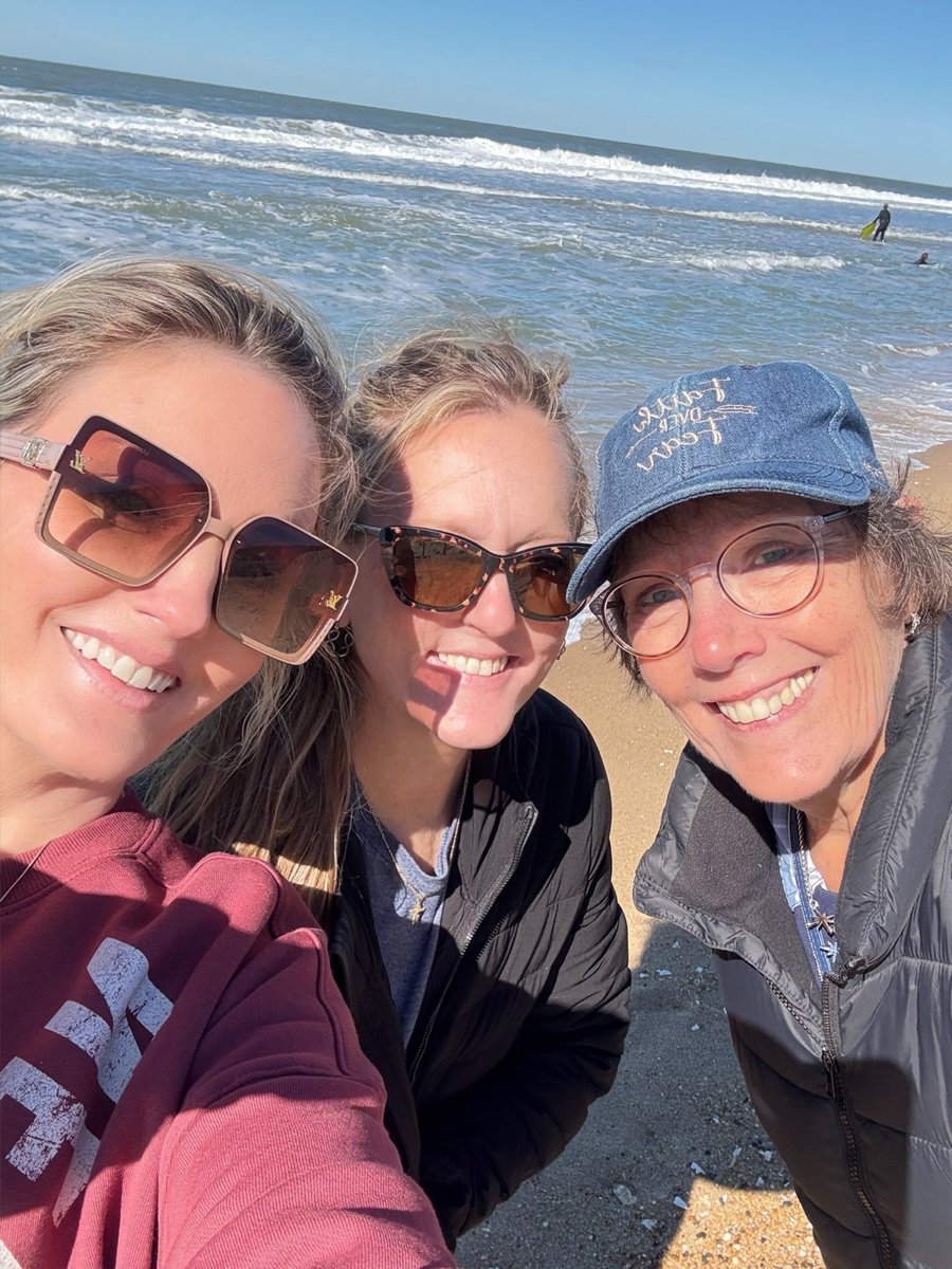 Jeanne 💫 tweet media