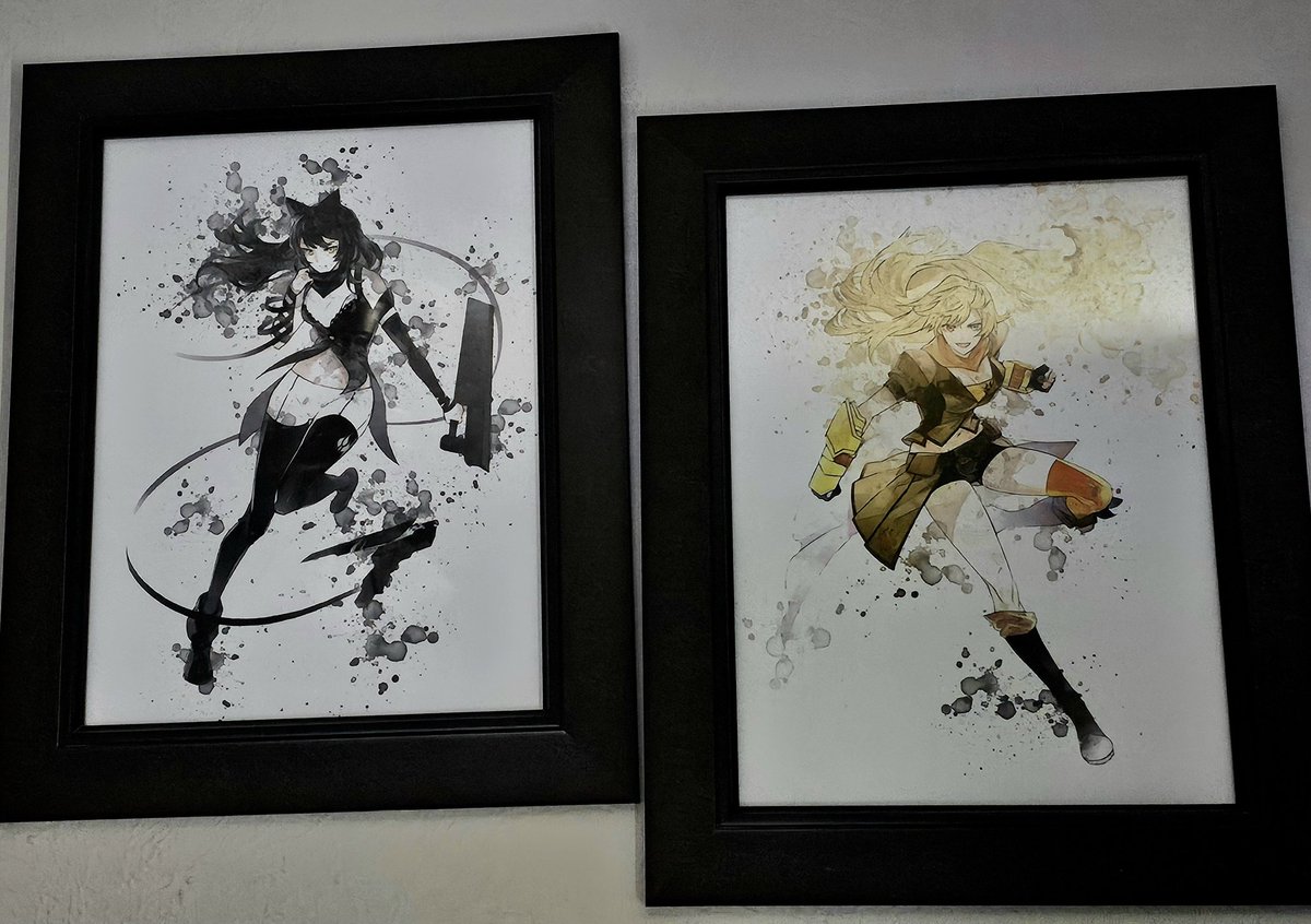 yangbangtm's tweet photo. 🎉 𝐑𝐖𝐁𝐘 𝐅𝐀𝐍𝐒 𝐑𝐀𝐅𝐅𝐋𝐄 🎉

This one is for all my fellow #RWBY fans! The rules are simple:

• Like &amp; Retweet ♡ + ↻
• Comment with ❤️🤍🖤💛 

Raffle ends on October 31st at midnight! Winner will be announced within 3 days.

***US Shipping Only

(more info below) https://t.co/4omb9oUDi3