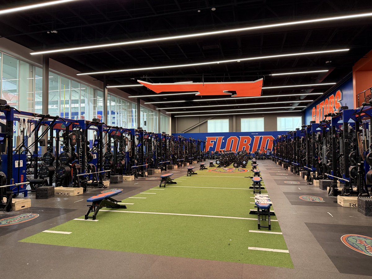 mattragland's tweet image. Calling in a W for @uf homecoming, let’s Go Gators!