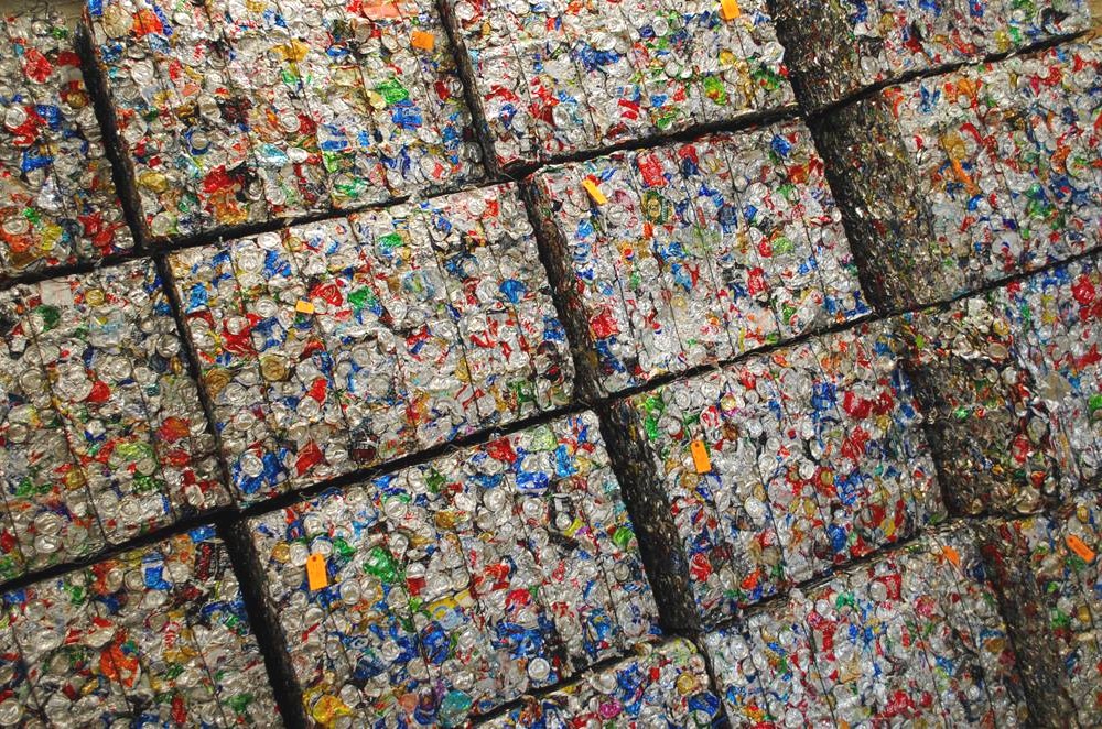 RumpkeNews's tweet image. Did you know that aluminum is 100% recyclable? It also takes 95% less energy to recycle a can than to create one from scratch! Unlike some recyclables, aluminum can be recycled over and over again. #RumpkeRecycling ♻️