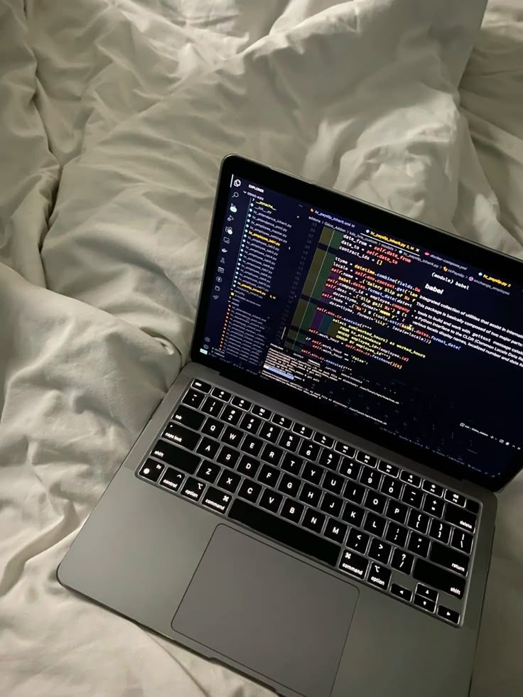 MaverickAlbert5's tweet image. If you code like this, you are k!lling your laptop.