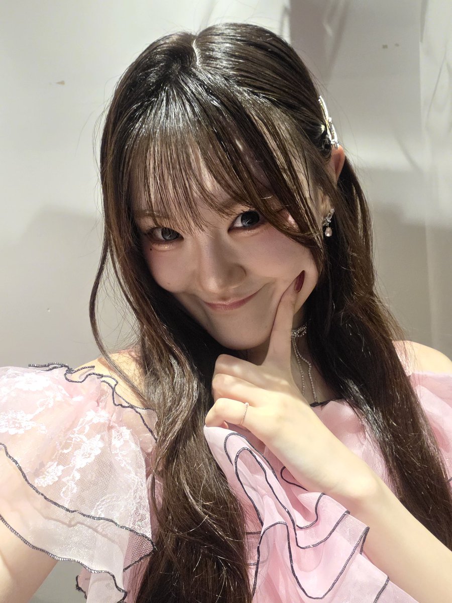 86868_TGL's tweet photo. 対バン行ってきた！

昼夜どっちも参戦したけどたーのしかったねー

夜は最前に入れてもらうだけでなくドセンで見ることができて最っ高の思い出になった

入れてくれた方々ありがとうございました

@kana_idolhouse
 #なかなかいいかななかいかな
 #ourluv
 #あわらぶ
 #バブルス https://t.co/jOh0bRiLdC