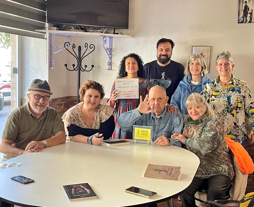 Amnistía Internacional ALBACETE (@amnistiaab) on Twitter photo Visita a Armando Talavera, activista en <a href="/amnistiaAB/">Amnistía Internacional ALBACETE</a> desde 1996. agradecemos su dedicación incansable por los derechos humanos y su trabajo como tesorero de nuestro grupo.
Ser activista es una fuerte apuesta personal, física y emocional. Gracias siempre compañero.
#Activismo Visita a Armando Talavera, activista en <a href="/amnistiaAB/">Amnistía Internacional ALBACETE</a> desde 1996. agradecemos su dedicación incansable por los derechos humanos y su trabajo como tesorero de nuestro grupo.
Ser activista es una fuerte apuesta personal, física y emocional. Gracias siempre compañero.
#Activismo