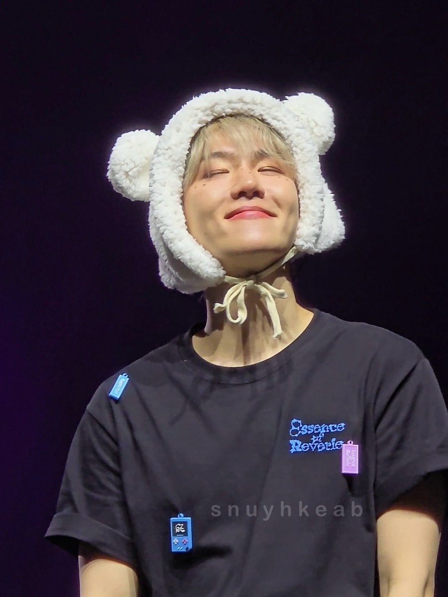 my baby love 
내 사랑, 너무 귀여워
🥹💗

251018 reverie in manila ☁️
#백현 #BAEKHYUN #ReverieTour
#ReverieinManila #ReverieMANILA