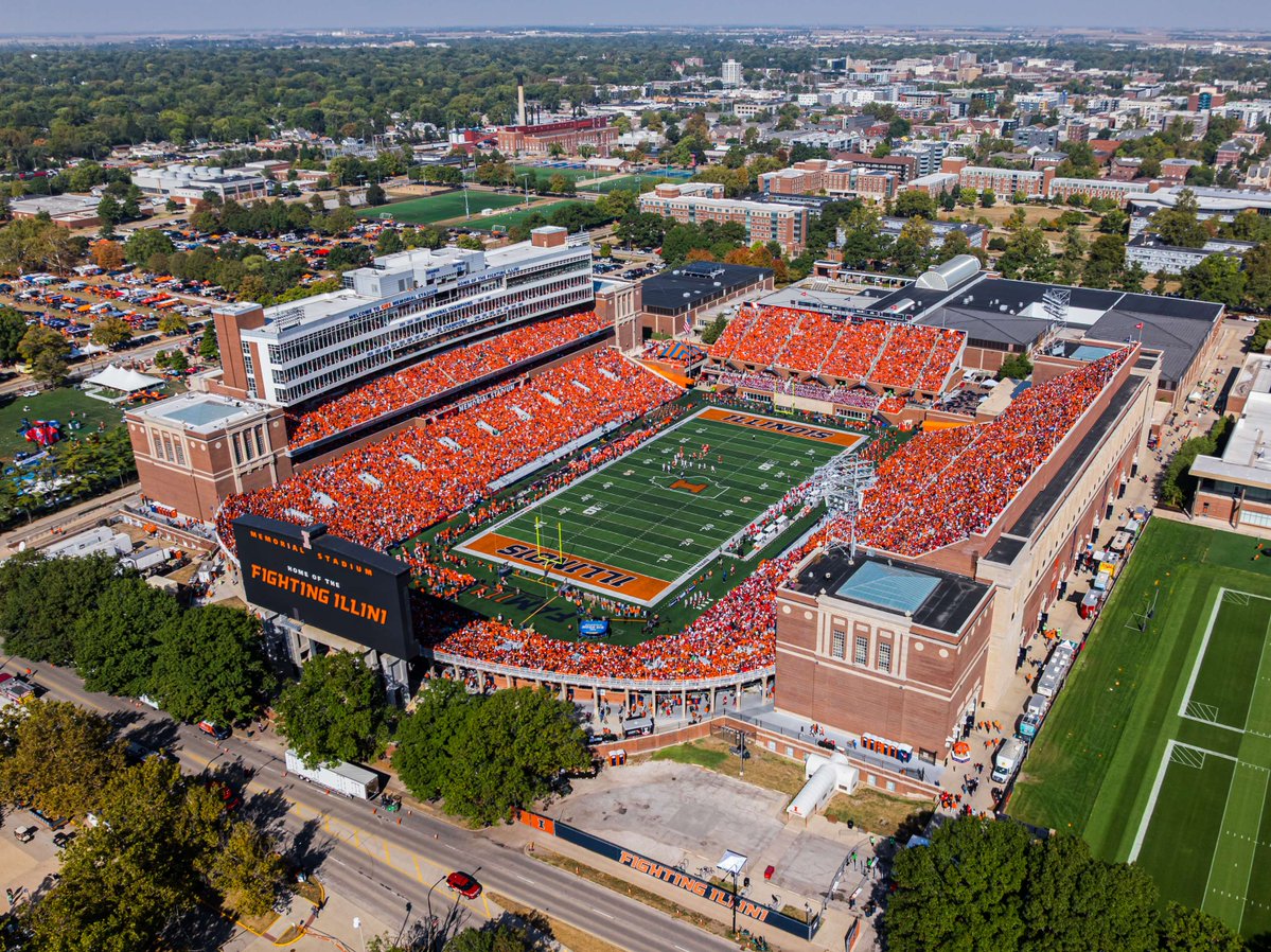 Much-needed bye week after another packed house. See you back in Gies Memorial soon, FamILLy.