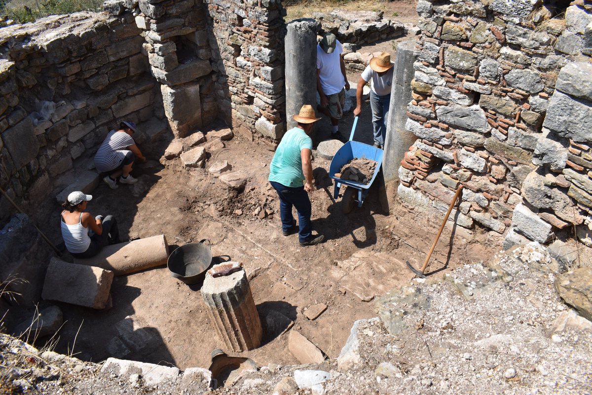 Today is the day we celebrate what we enjoy doing all the rest of the year. International Archaeology Day also for us in Messene in the SW Peloponnese and Amorium in Central Asia Minor and our #Byzantine archaeology explorations. 
#internationalarchaeologyday
