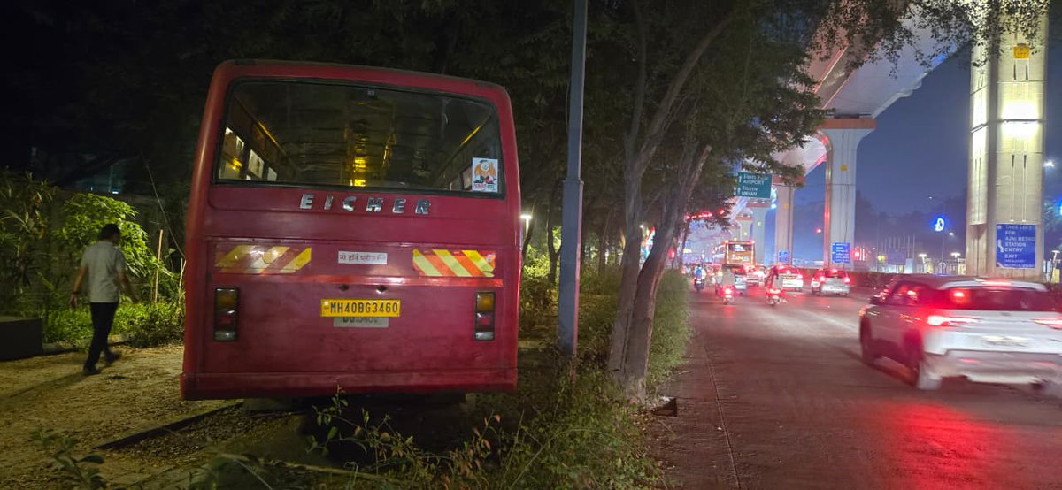 Are (these) NMC city buses still FIT &amp; SAFE?

This happened today due to Brake Fail 📍Wardha Rd nr Ajni
#Nagpur