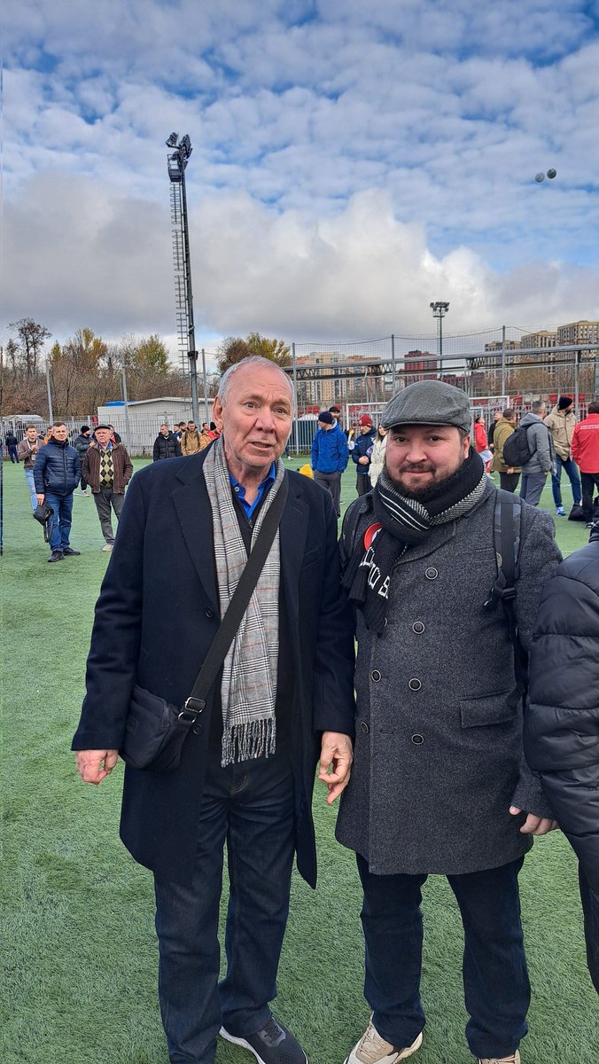 _kisel_'s tweet image. Отругал что отвлекаю, но сказал что спартаковцы всегда наглые должны быть