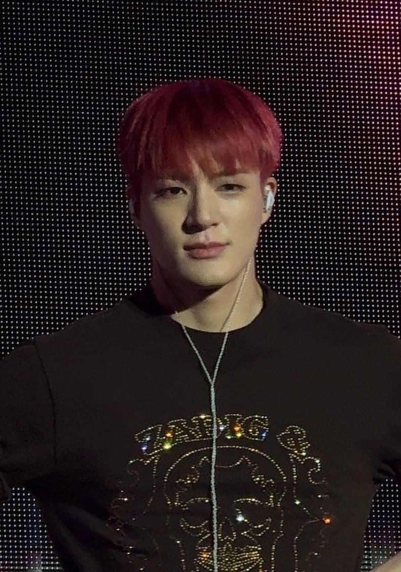 taste

cw// slight mature
#jerkeli a lee jeno few tweet au